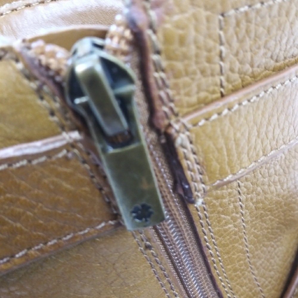 **SOLD SOLD**Lucky Brand Hanae Leather Distressd - Picture 7 of 8